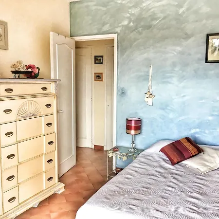 T2 55 M2 Avec Terrasse 25 M2 * لا سيوتا